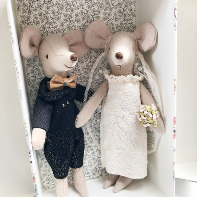 Mouse Head Couple – CraftyNurseGomez